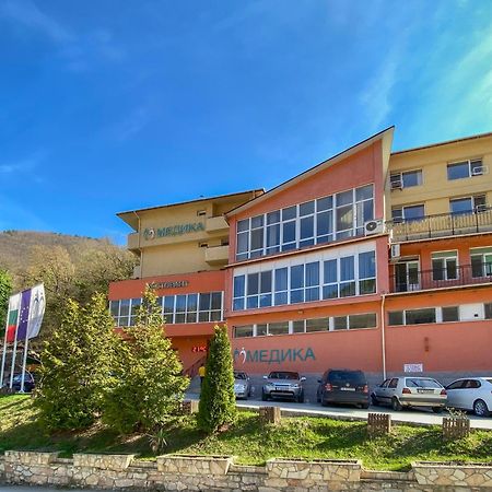 Hotel Balneo Comlex Medica Narechen Narechenski Bani Exterior foto