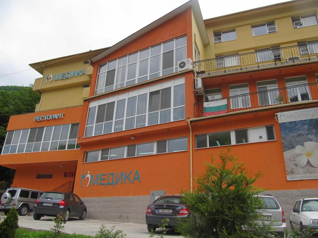 Hotel Balneo Comlex Medica Narechen Narechenski Bani Exterior foto